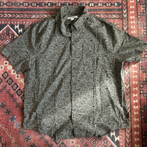 Outerknown Olive Green Paisley Button-Down Shirt (Men’s XL) - Picture 2 of 3